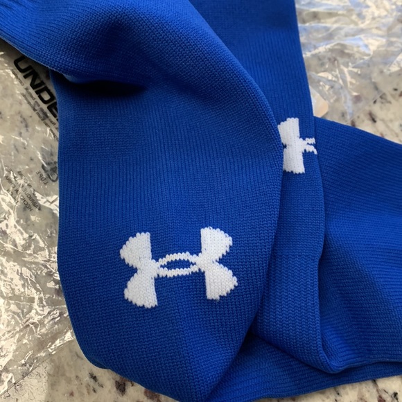 Under Armour adult soccer over the calf sock - Picture 3 of 4